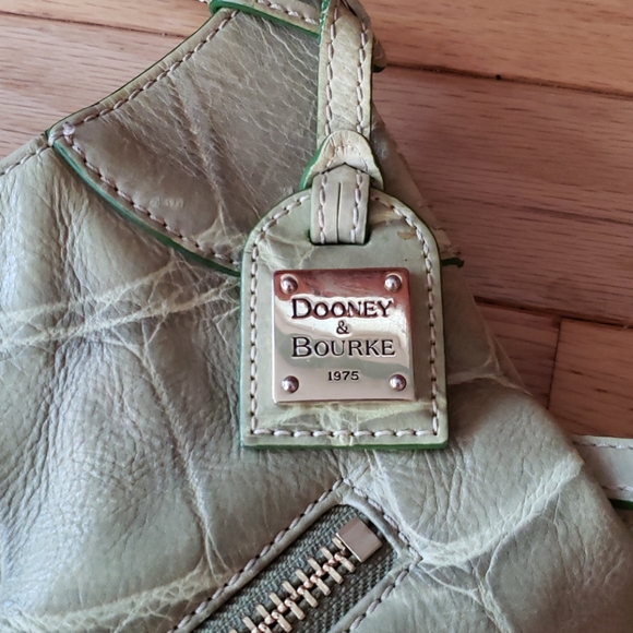 Dooney & Bourke Cinzia Hobo Satchel Medium Green Pistachio Leather Croc Embossed - Picture 3 of 7